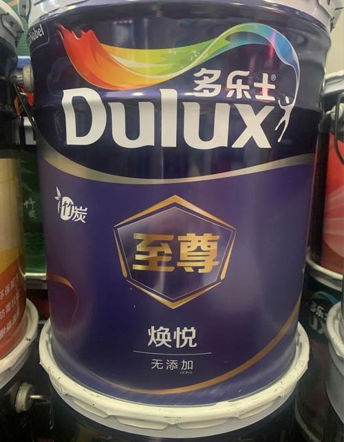 《多乐士,耐用性的典范》 多乐士和立邦都是市场上受欢迎的乳胶漆品牌
